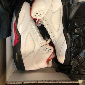 Jordan Fire Red Size 9